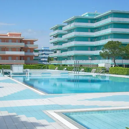 Appartamento 3 Bedroom Lovely In